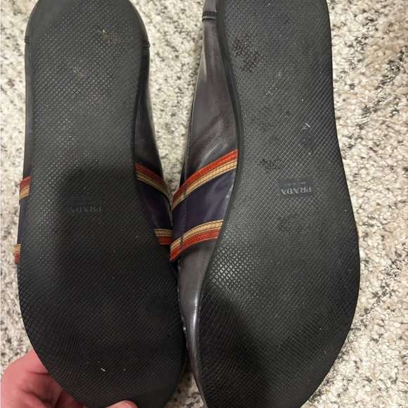 Prada Black and Red Loafers Slip-On Shoes - Picture 2 of 4